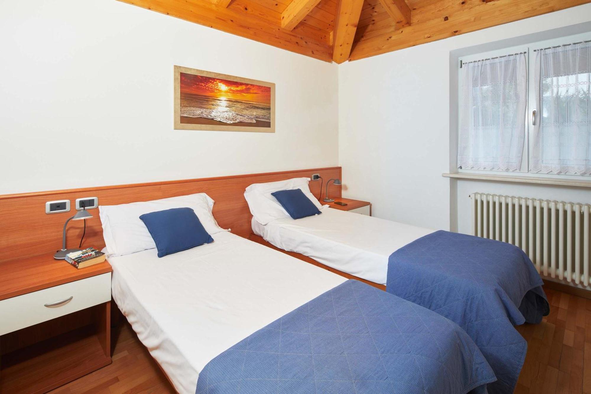 Bella Villa Apartments Riva del Garda Luaran gambar