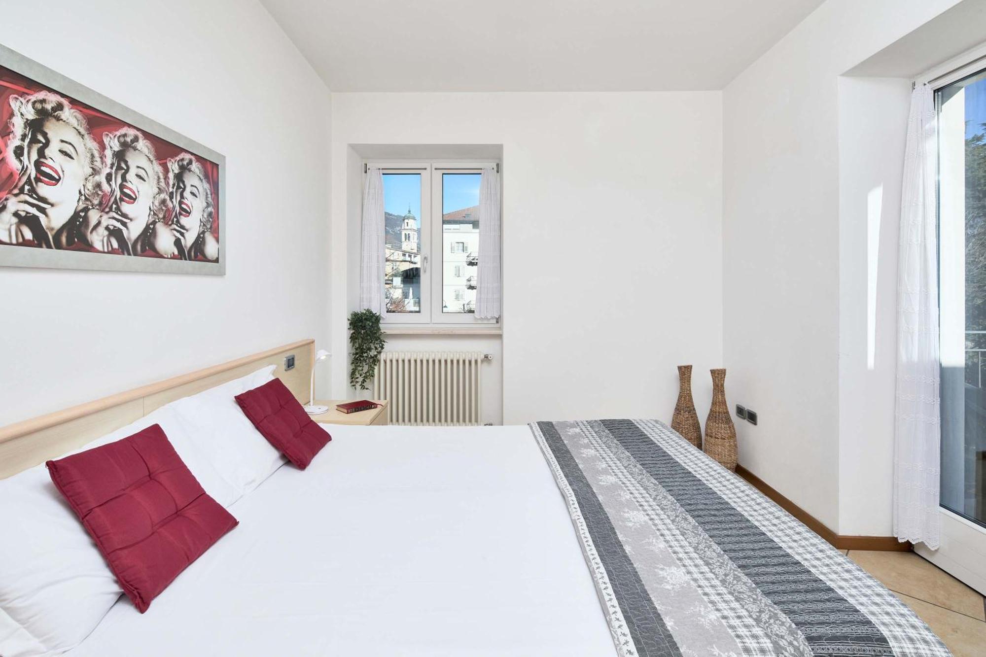 Bella Villa Apartments Riva del Garda Luaran gambar