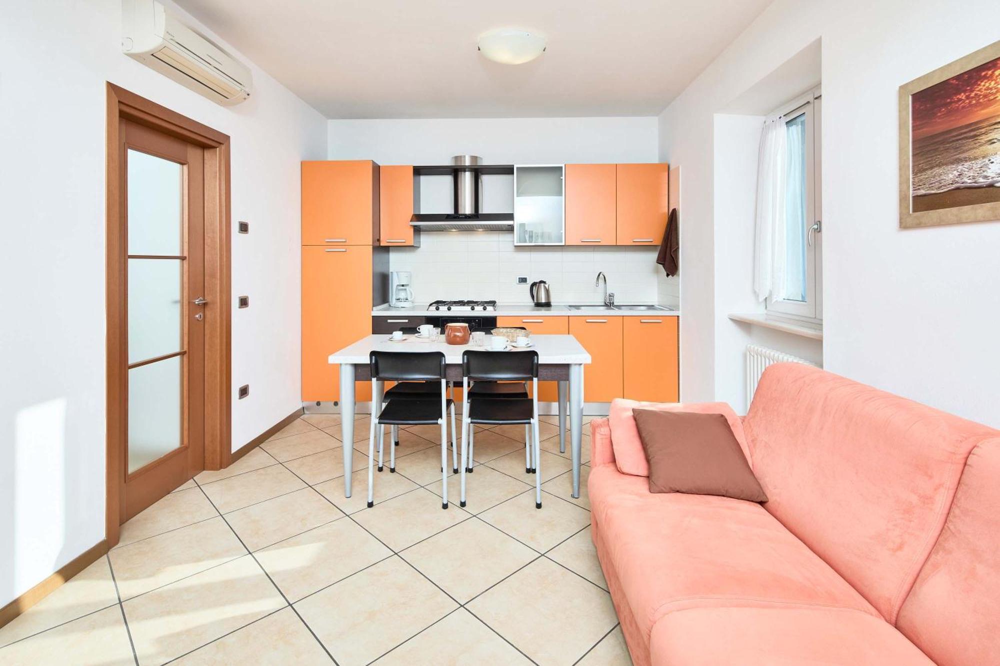 Bella Villa Apartments Riva del Garda Luaran gambar