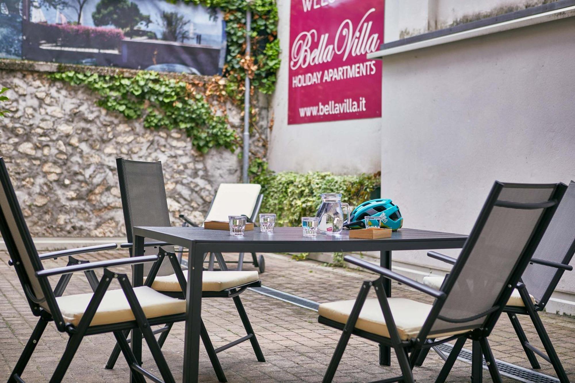 Bella Villa Apartments Riva del Garda Luaran gambar