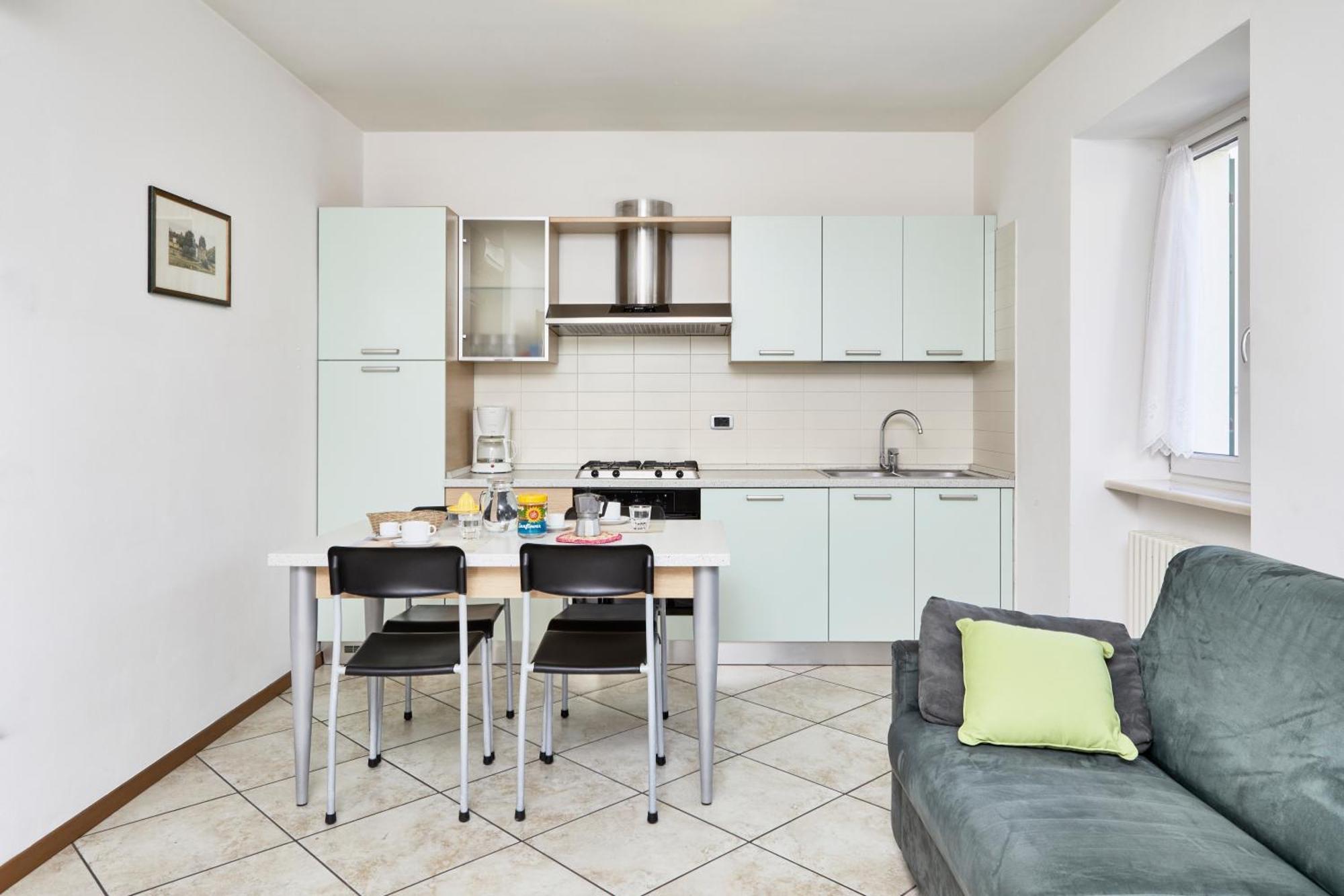 Bella Villa Apartments Riva del Garda Luaran gambar