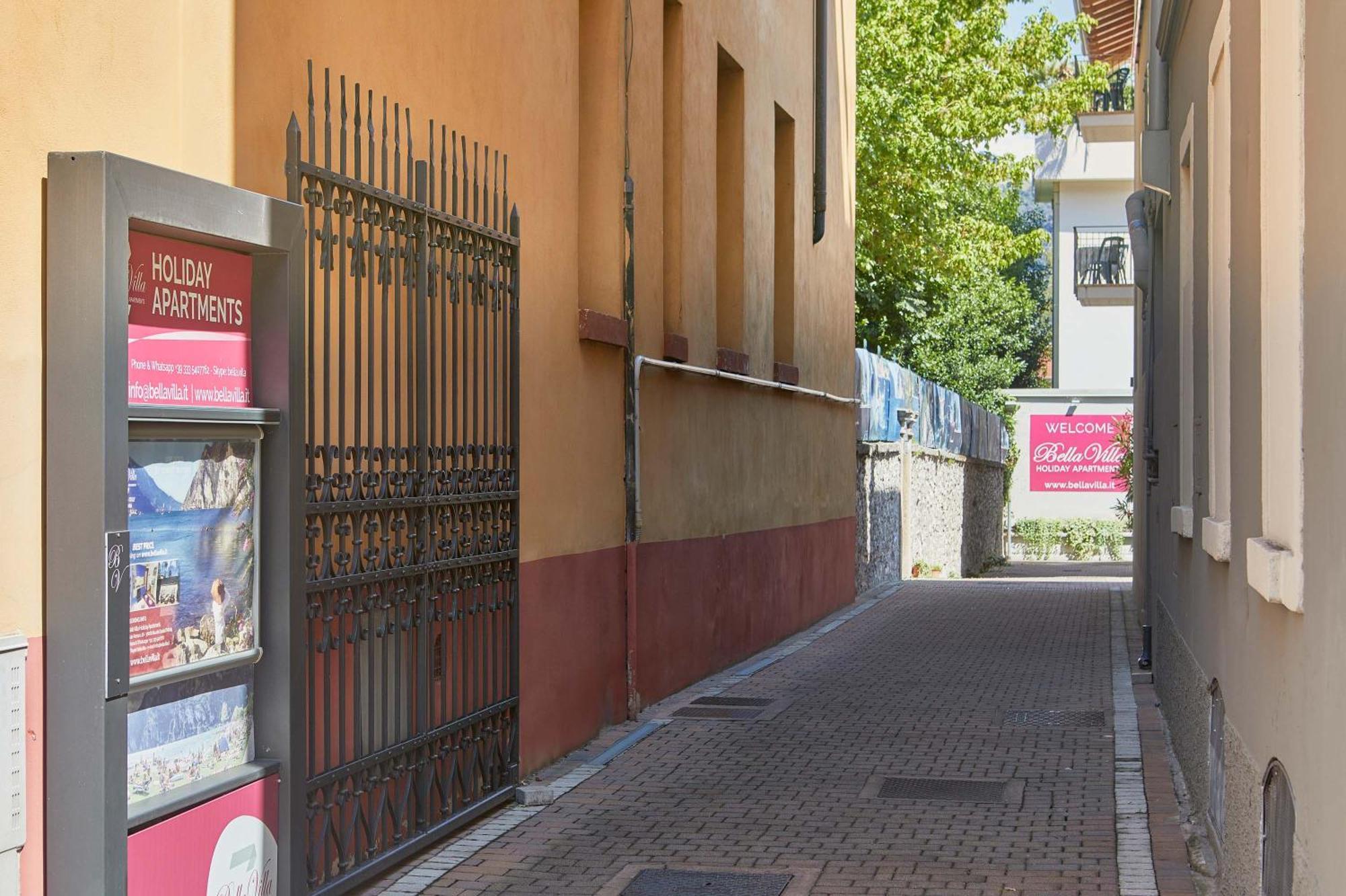 Bella Villa Apartments Riva del Garda Luaran gambar